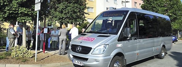 Minibusse verbinden jetzt regelmäßig Straßenzüge im Ortsteil Wiesenhügel. Eine normale Linie zum oberen Wiesenhügel wäre nicht ausgelastet. Foto: Marco Schmidt